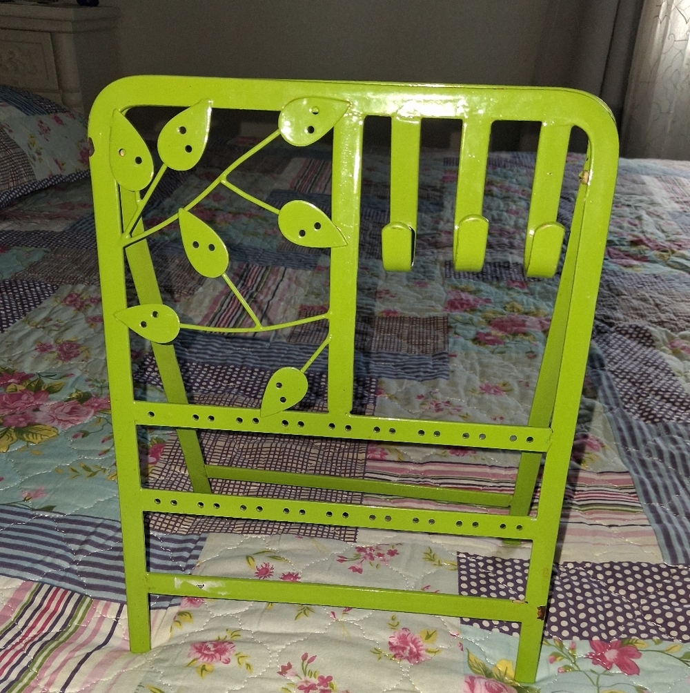 Green Metal Jewelry Organizer And Display